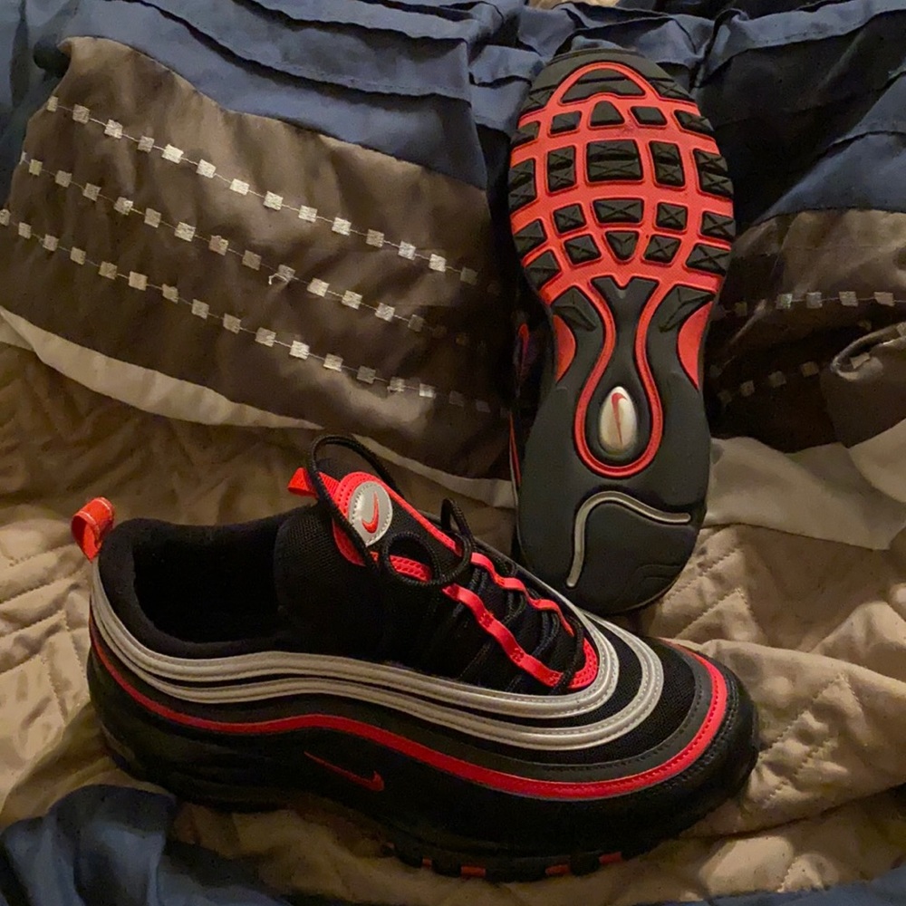 Airmax men’s size 10 almost new